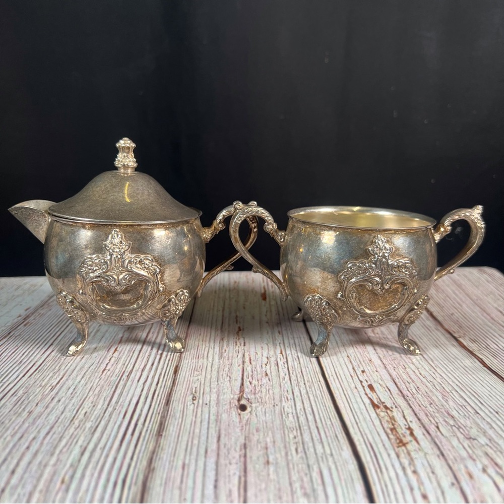 Vintage towel sugar and creamer set